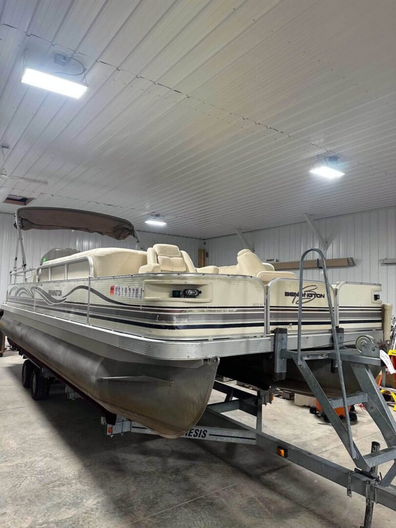2001 Bennington 2575 FS