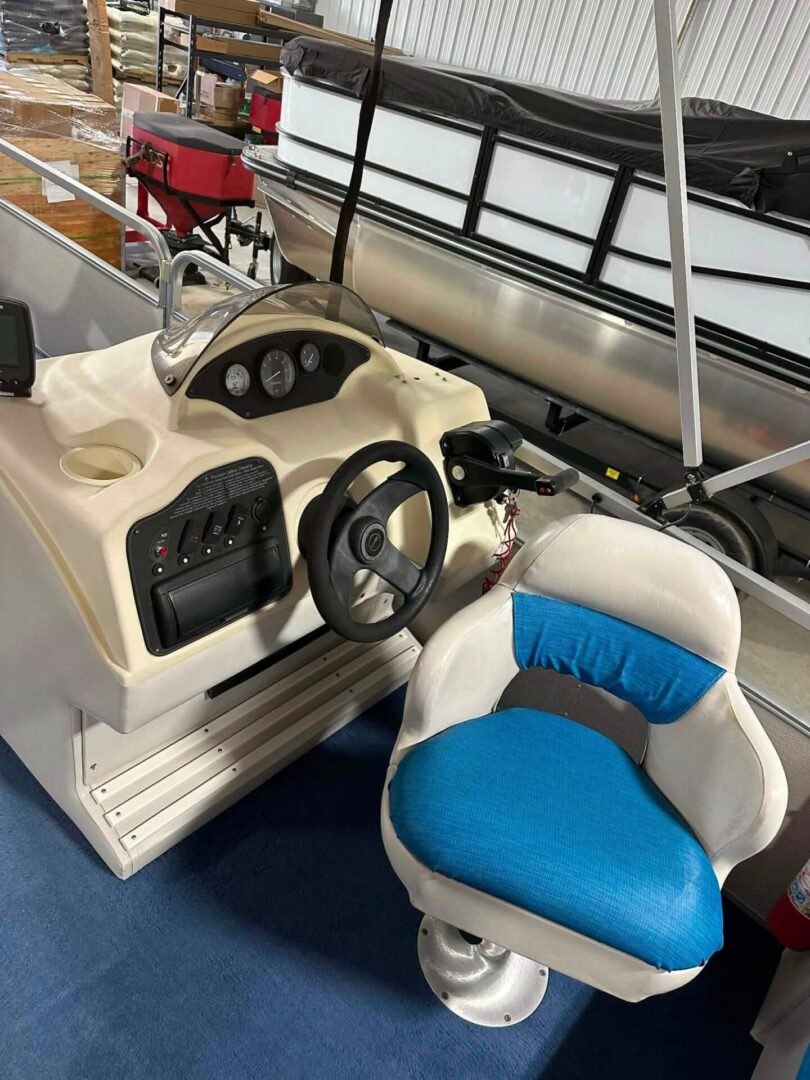 2003 Aurora Pontoon - Image 5